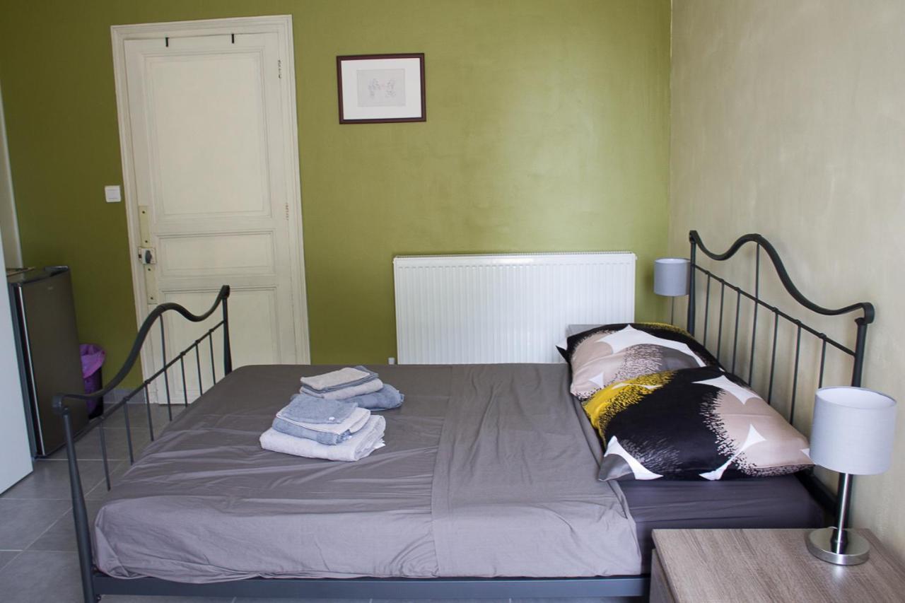 Bed and Breakfast Le Charhido Saint-Fort-sur-Gironde Exterior foto